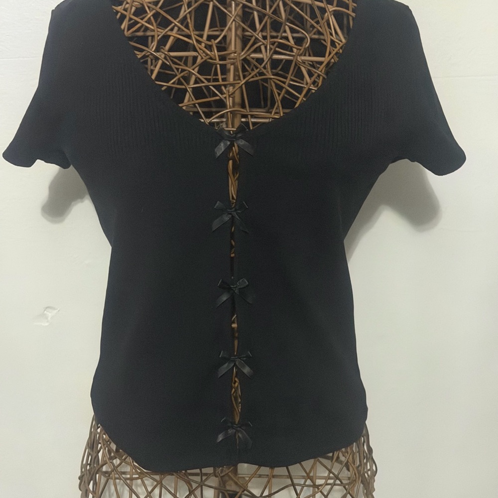 Women's Black Short-Sleeve Crop Top with Front Bow Details